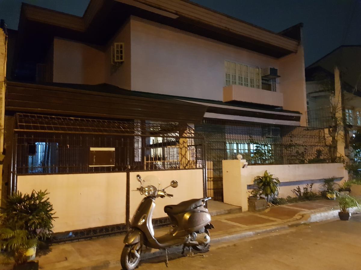 קואזון סיטי Kamuning Transient Hostel מראה חיצוני תמונה