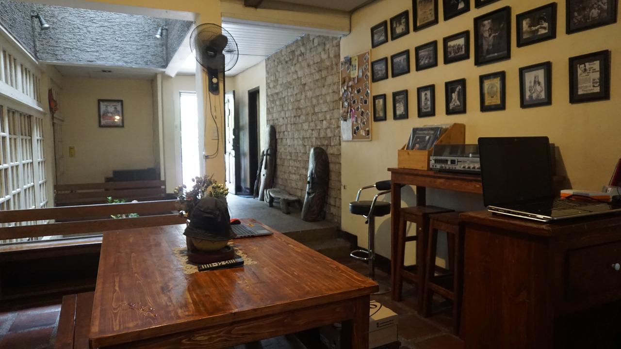 קואזון סיטי Kamuning Transient Hostel מראה חיצוני תמונה