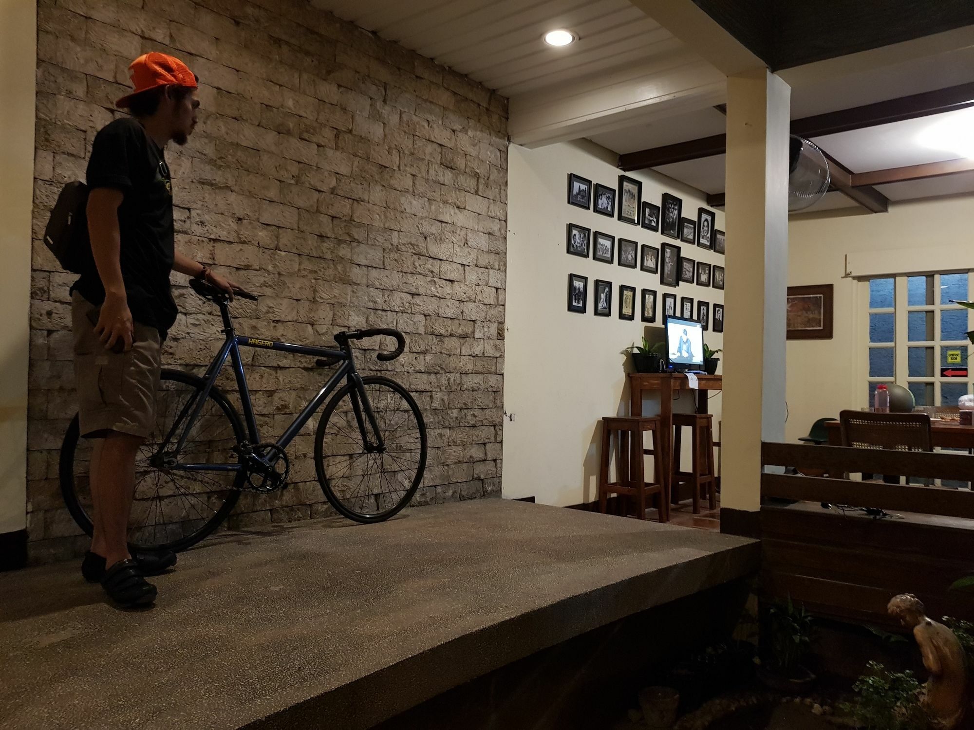 קואזון סיטי Kamuning Transient Hostel מראה חיצוני תמונה